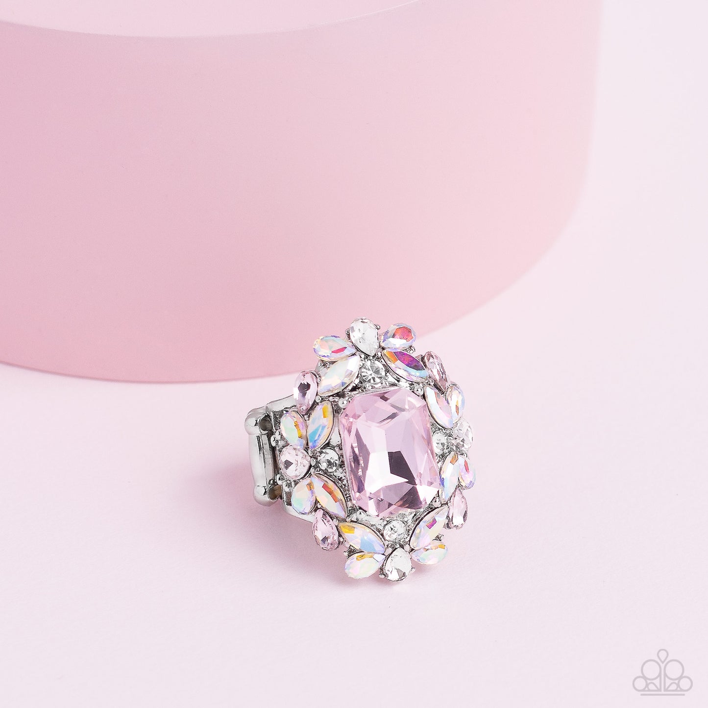 0140 Paparazzi Accessories Dynamic Diadem - Pink Ring